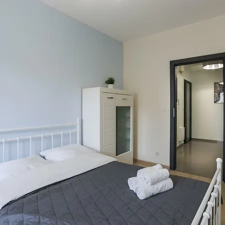 Modern Comfort Oldtown *